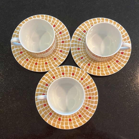 Red & Gold Mosaic Cup & Saucer by Bridget Dobson - Set of 3 - Picture 4 of 9